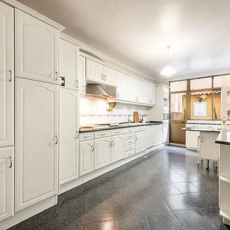 Guestready - Stylish' With Private Terrace And Indoor Garage Lisboa